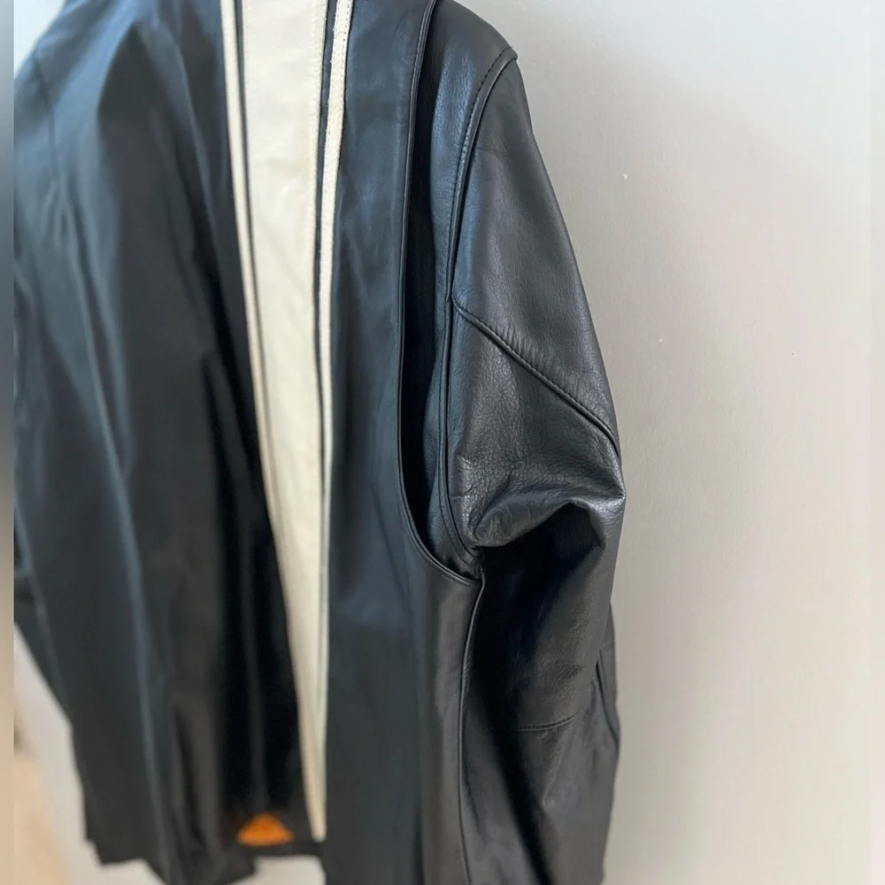 Woman’s Harley Davidson premium leather moto jacket. LIKE NEW. Size W1 - Picture 13 of 16